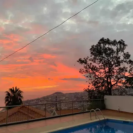 Beautiful And Spacious House To Enjoy Your * Funchal (Madeira)