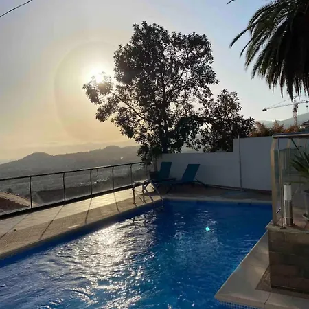 Beautiful And Spacious House To Enjoy Your * Funchal (Madeira)